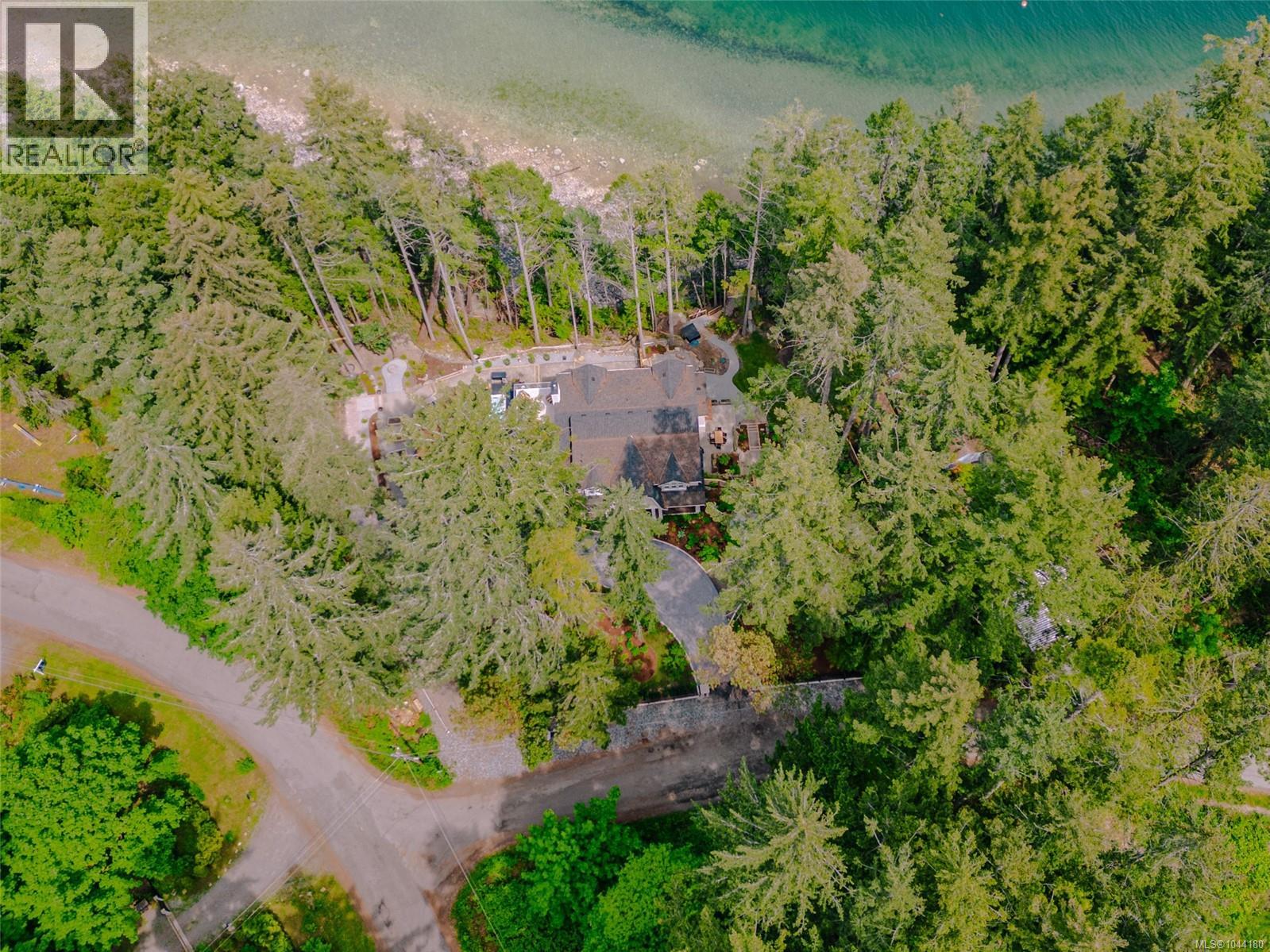 3973 Cove Rd - 3