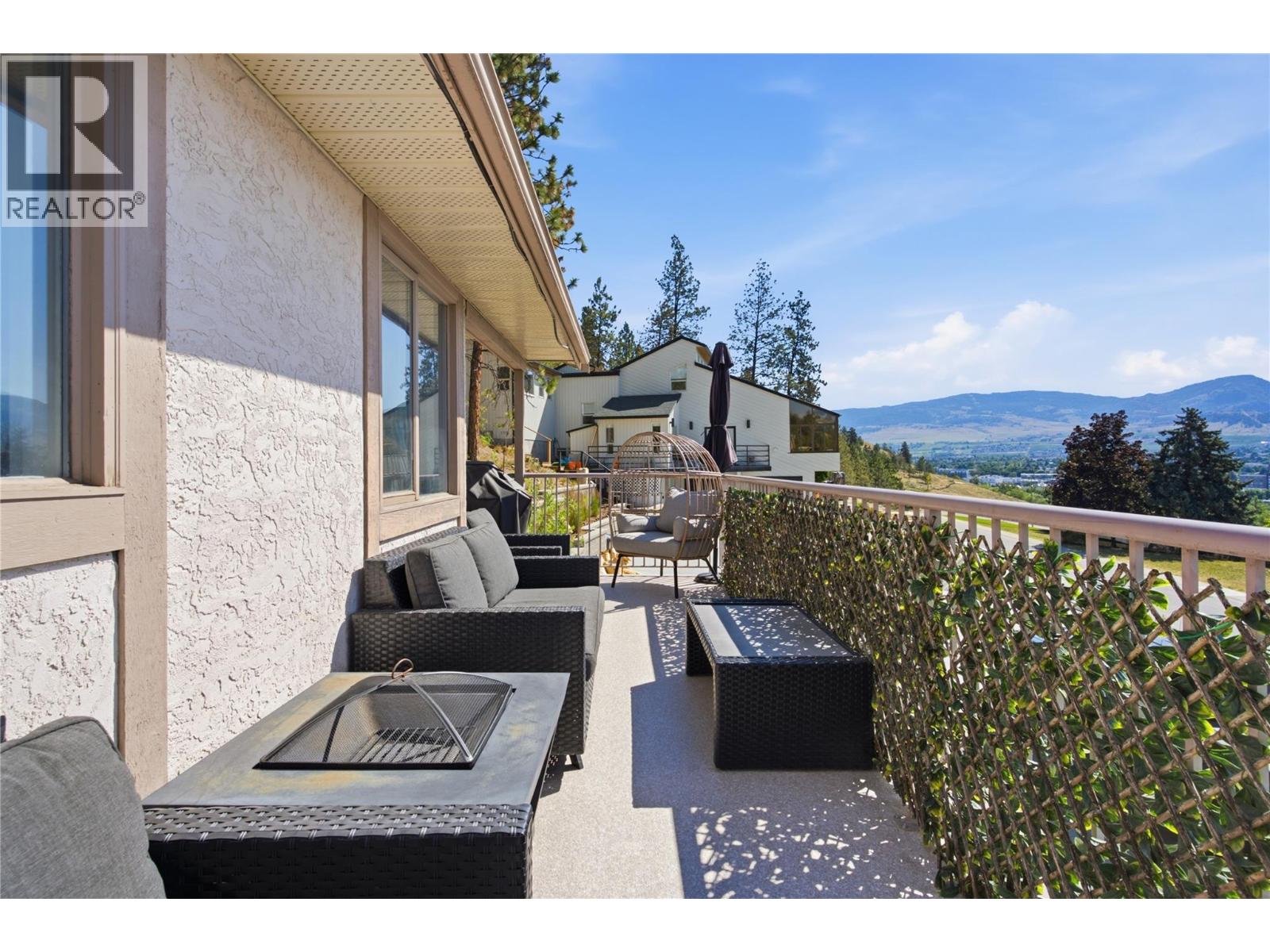 2260 Omineca Place - 15
