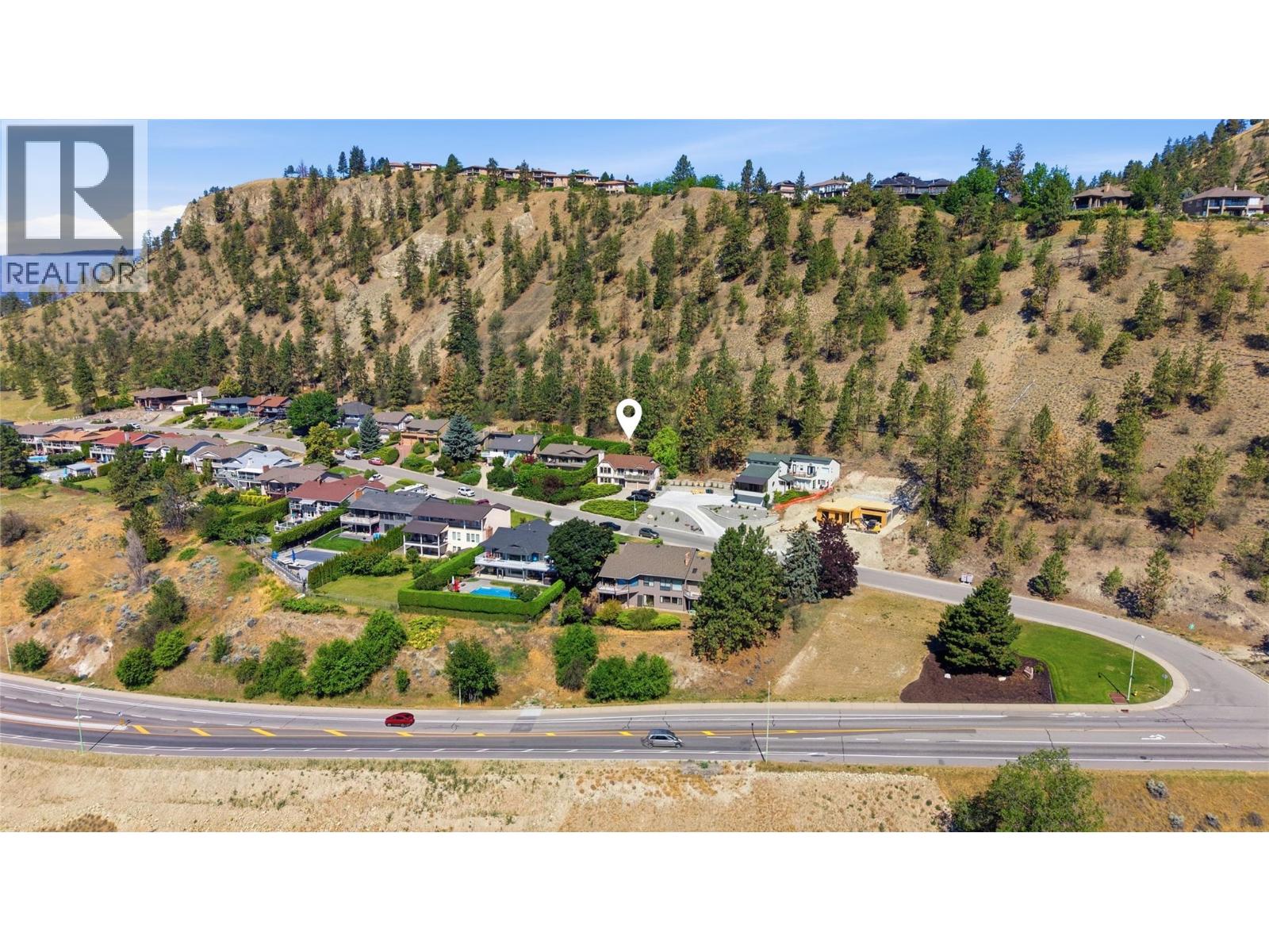 2260 Omineca Place - 44