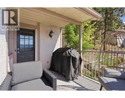 Living room - 2260 Omineca Place, Kelowna, BC V1V1H7 Photo 16