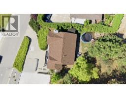 2260 Omineca Place, Kelowna, BC V1V1H7 Photo 40