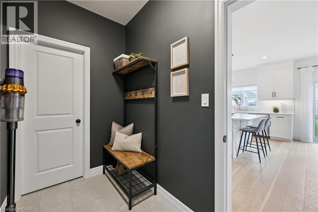 415 ROGERS Road - Image 17
