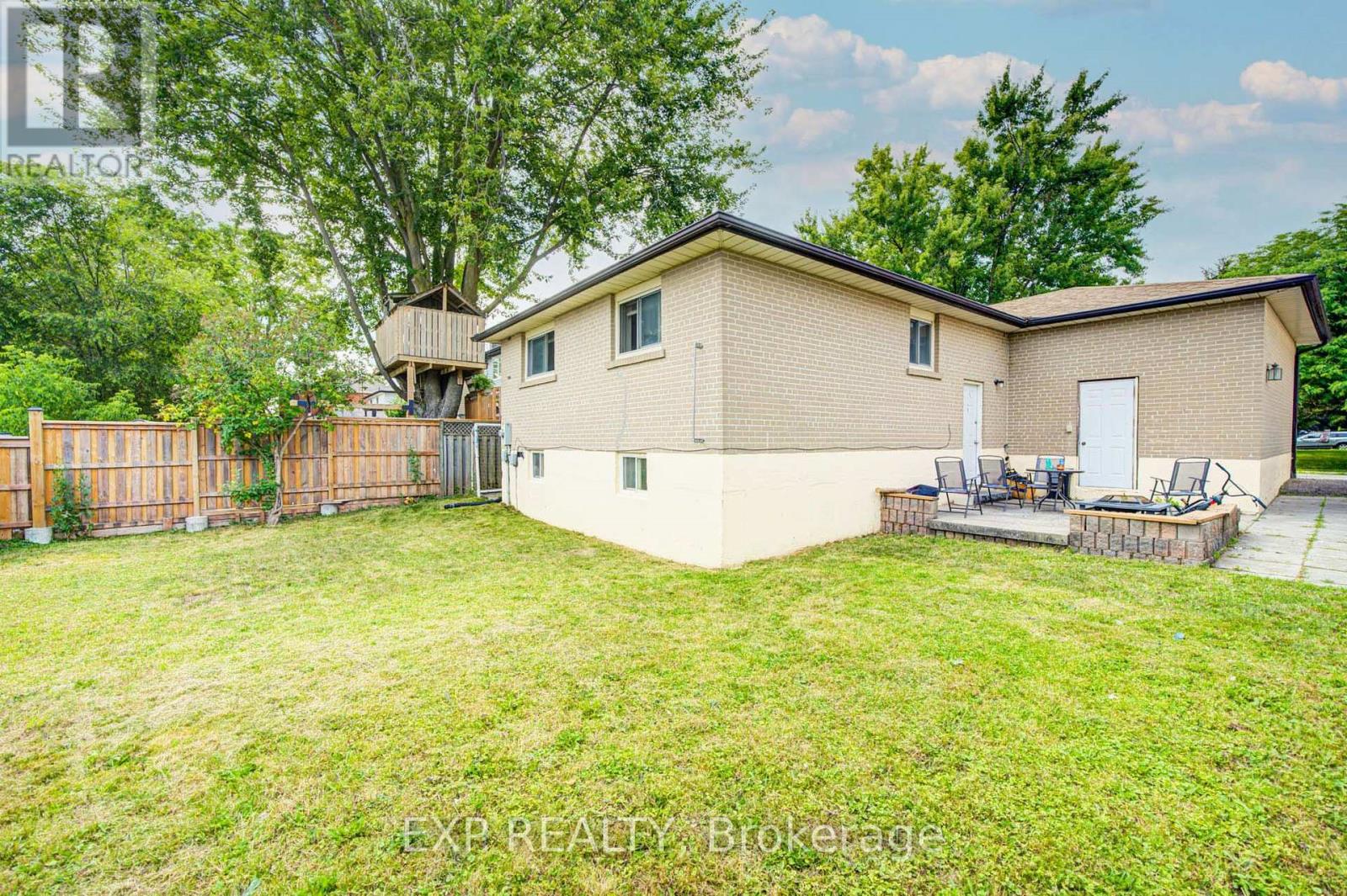 608 RUPERT AVENUE - 35
