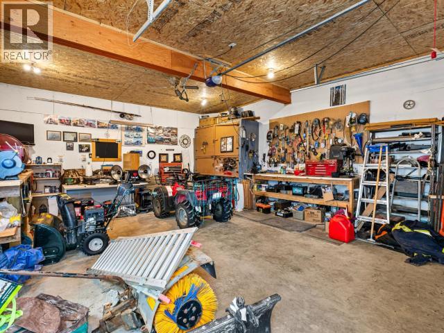 40 TIGEREYE CRESCENT - 28