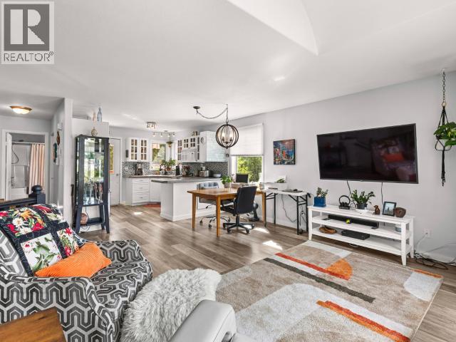 40 TIGEREYE CRESCENT - 8