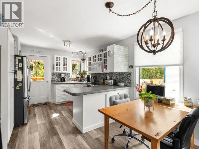40 TIGEREYE CRESCENT - 9