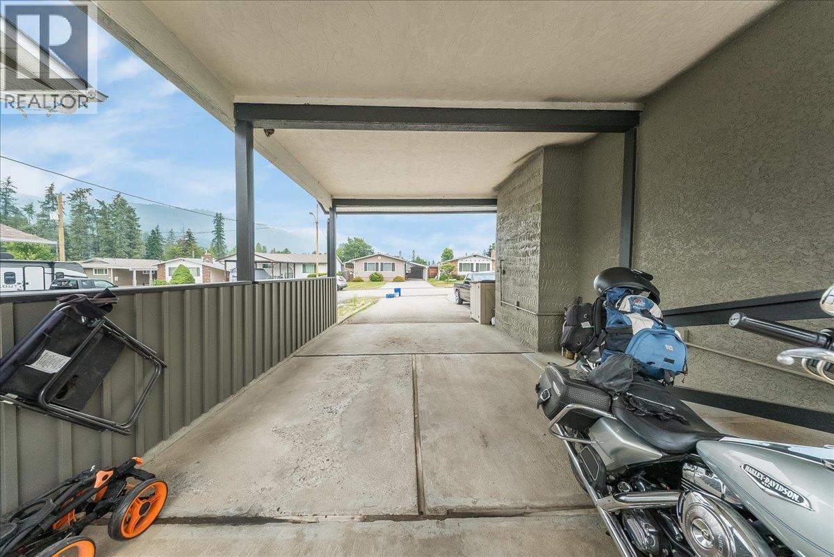 77 Walnut Avenue - 12