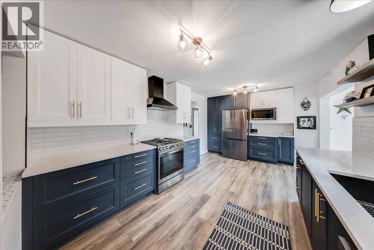 77 Walnut Avenue - 15