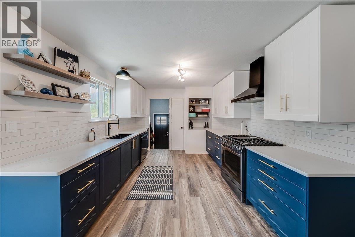 77 Walnut Avenue - 16