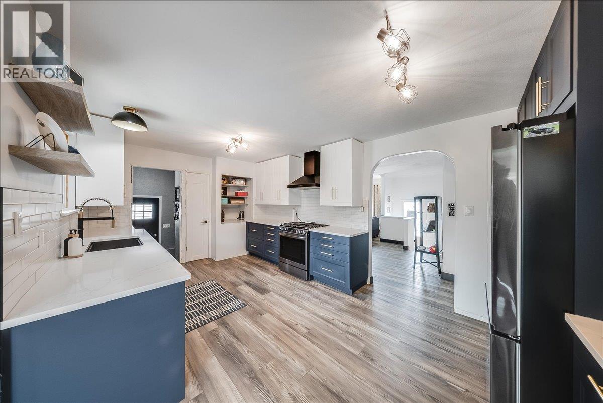 77 Walnut Avenue - 17