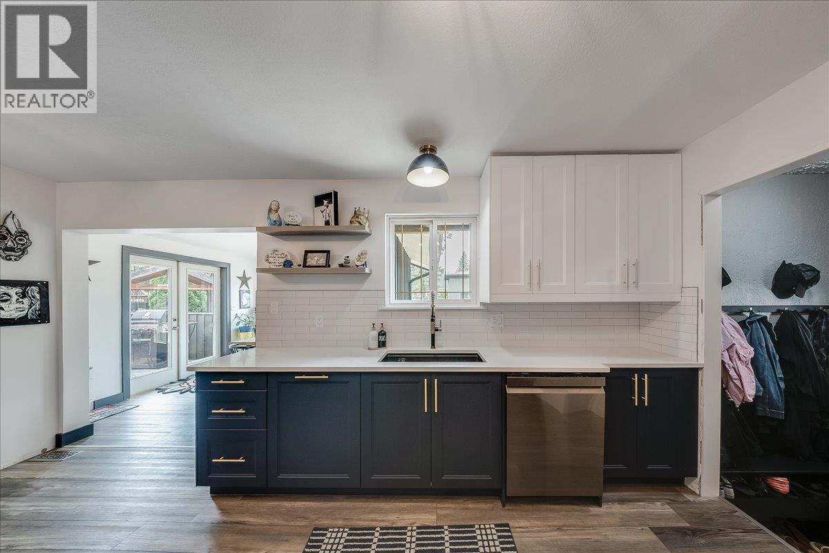 77 Walnut Avenue - 19
