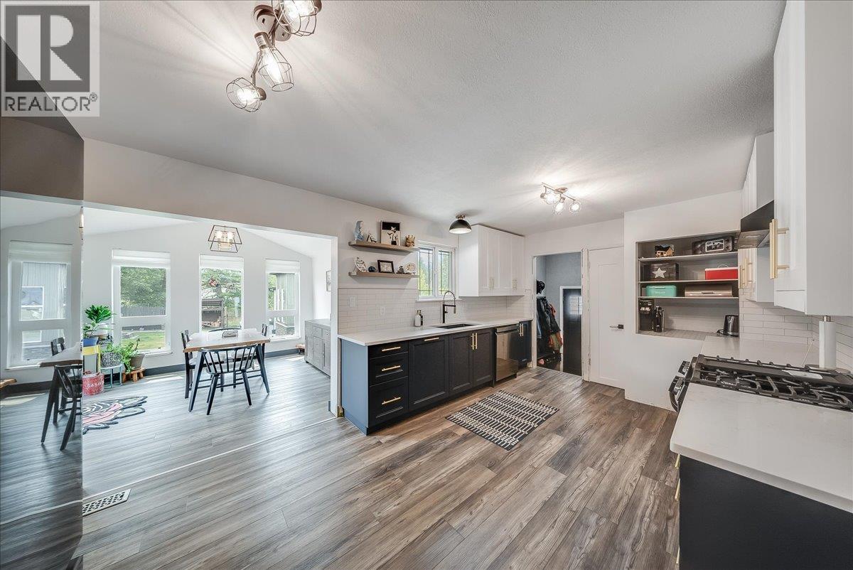 77 Walnut Avenue - 20