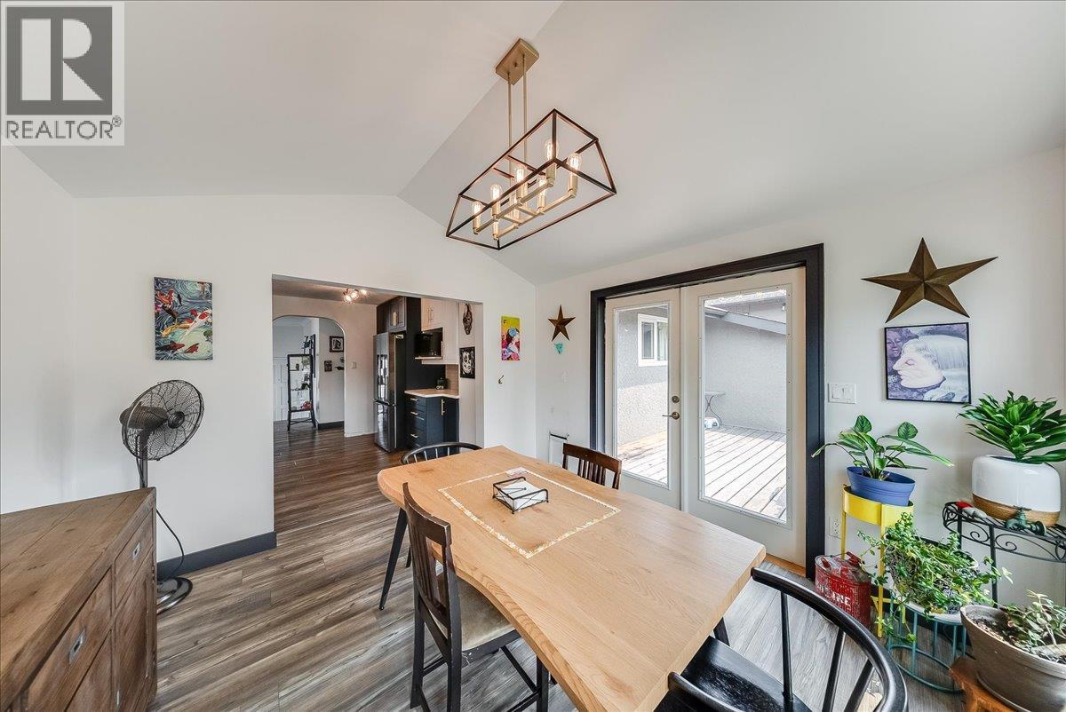 77 Walnut Avenue - 22