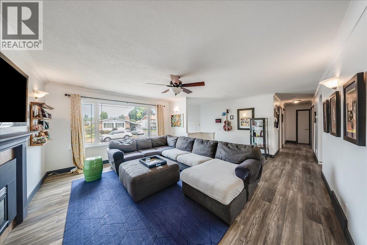 77 Walnut Avenue - 27