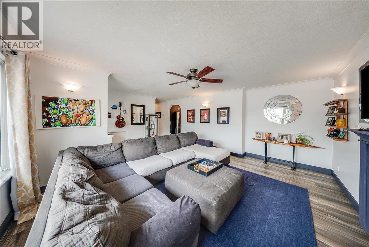 77 Walnut Avenue - 28