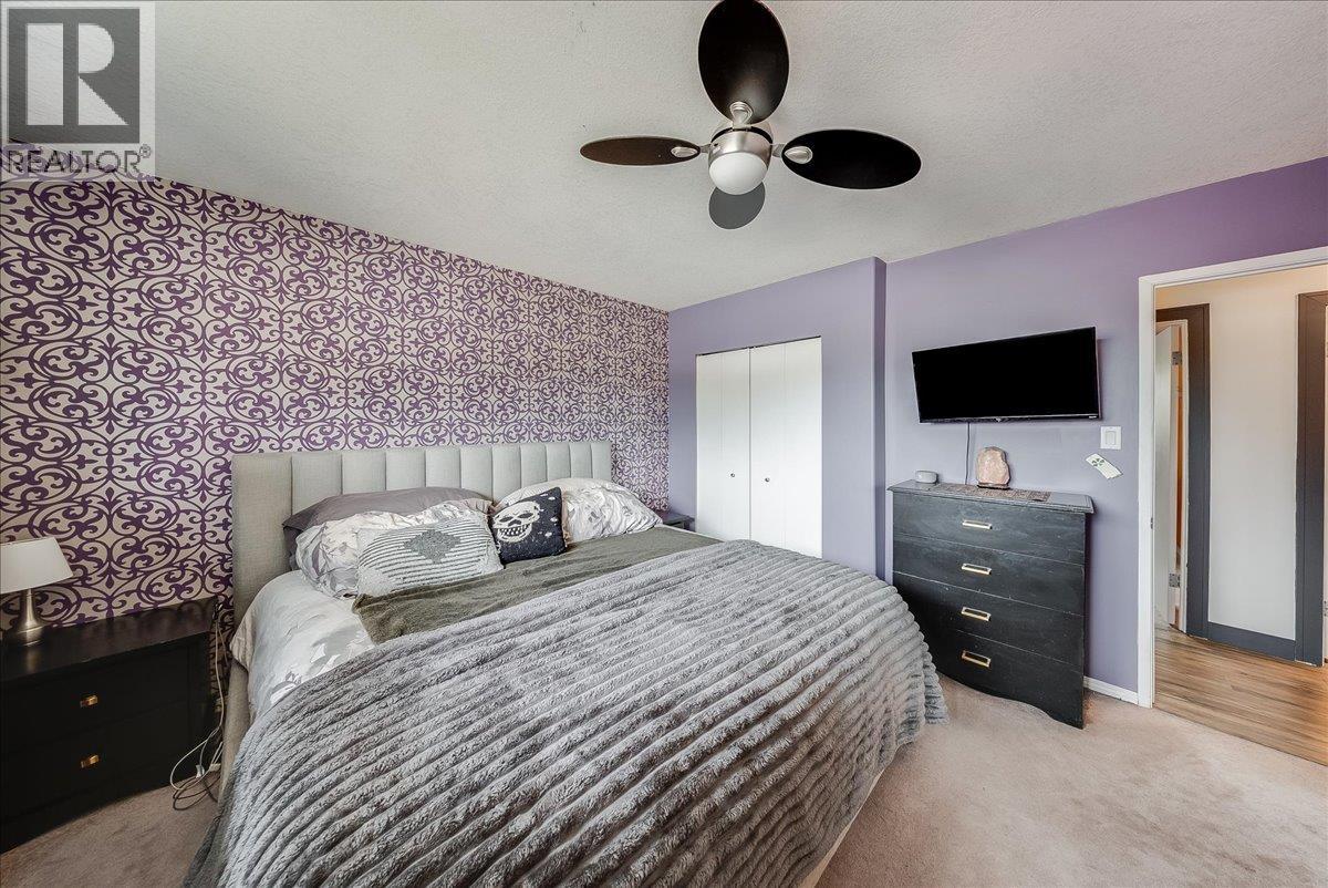 77 Walnut Avenue - 29