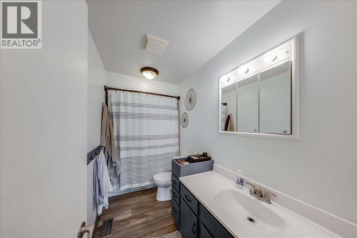 77 Walnut Avenue - 37