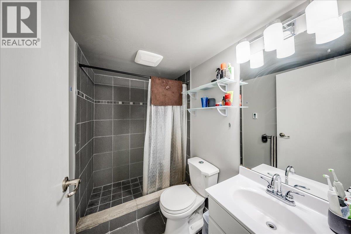 77 Walnut Avenue - 45
