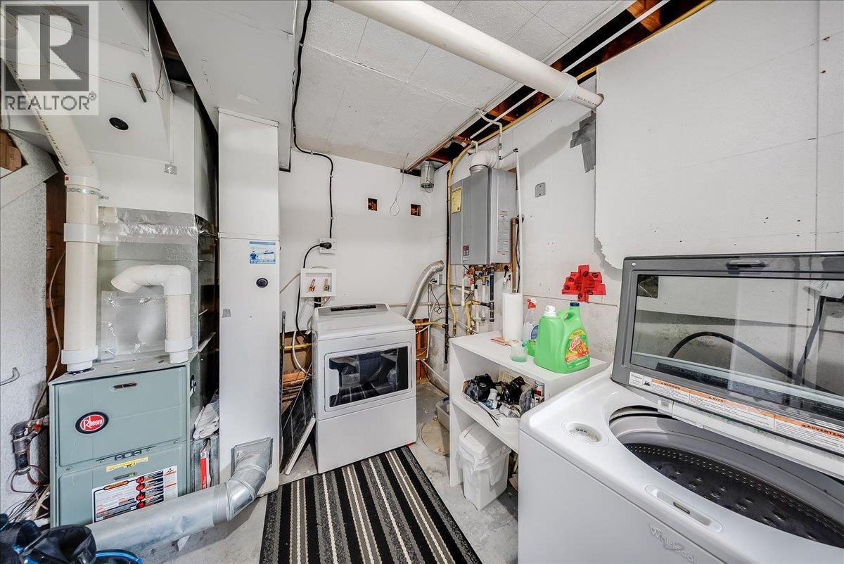 77 Walnut Avenue - 48