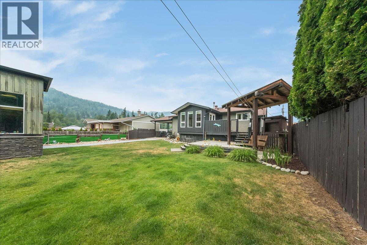 77 Walnut Avenue - 53