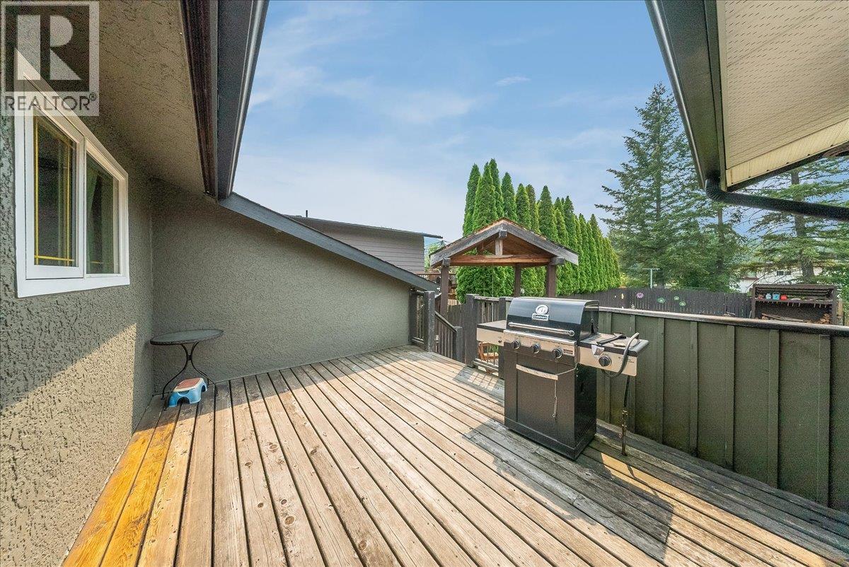 77 Walnut Avenue - 55