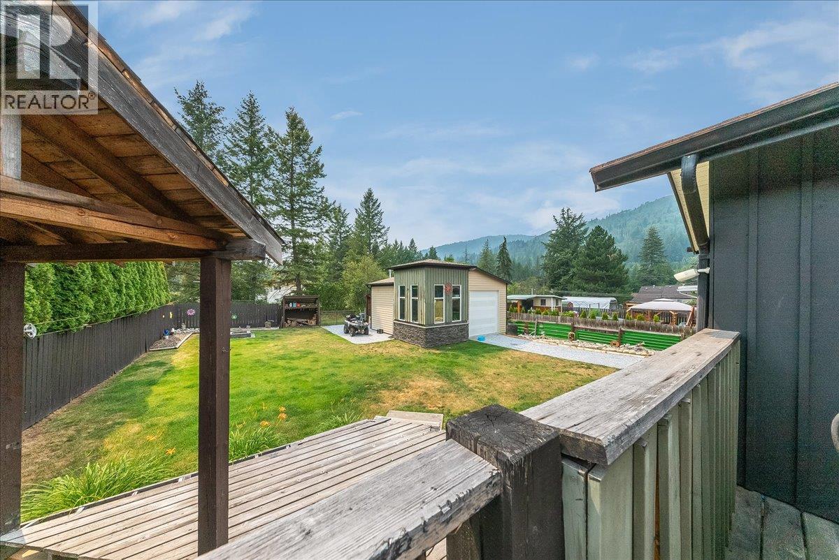 77 Walnut Avenue - 58