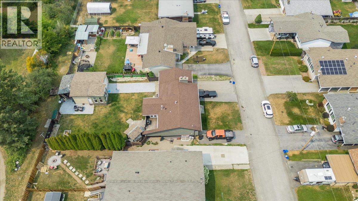 77 Walnut Avenue - 77