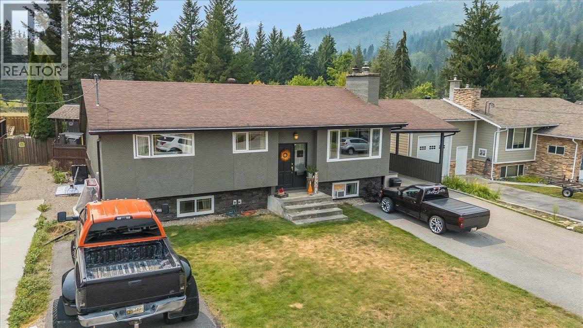 77 Walnut Avenue - 8
