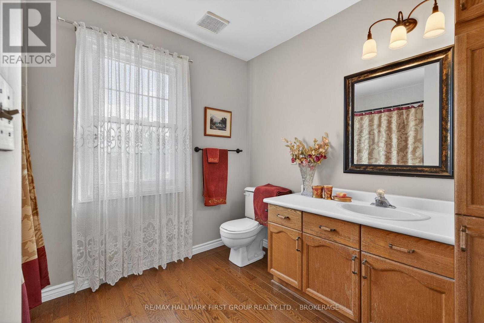 1130 CAITLIN CRESCENT - 23