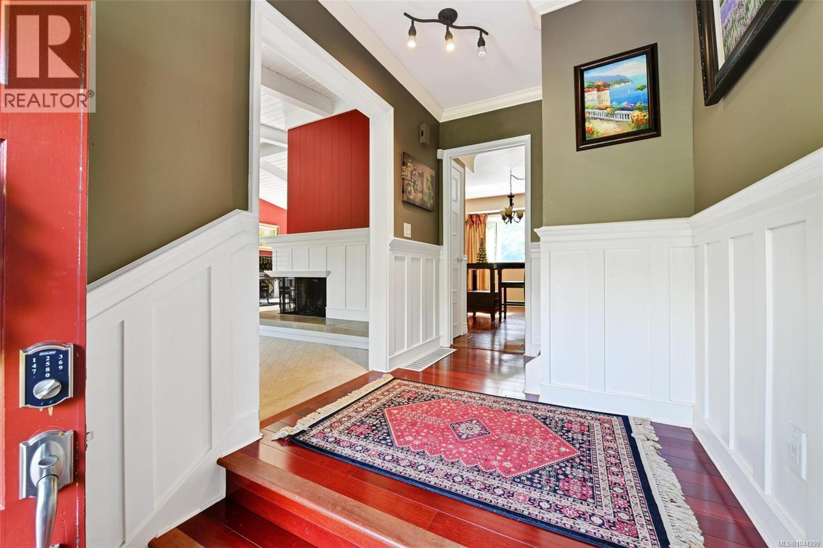  2065 Avondale Road, Oak Bay