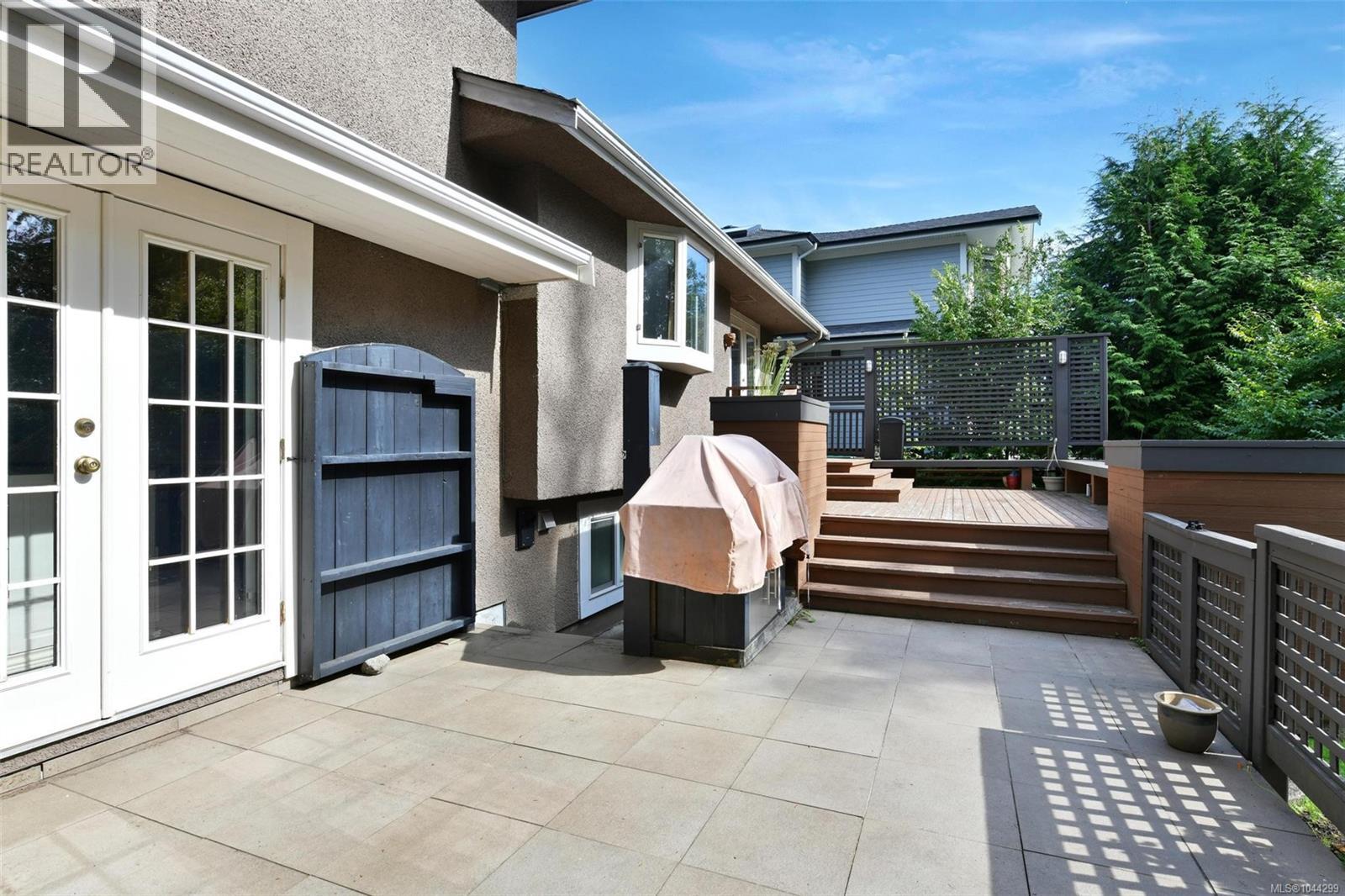  2065 Avondale Road, Oak Bay