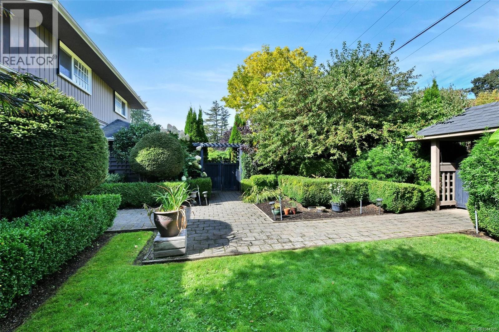 2065 Avondale Rd - 5