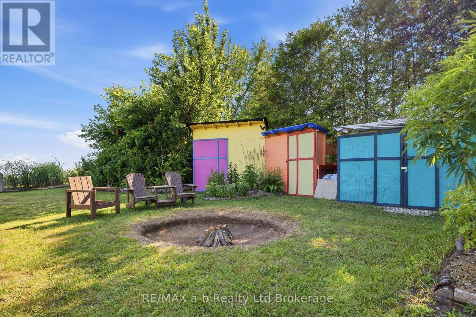 55424 LAKESHORE ROAD - 19