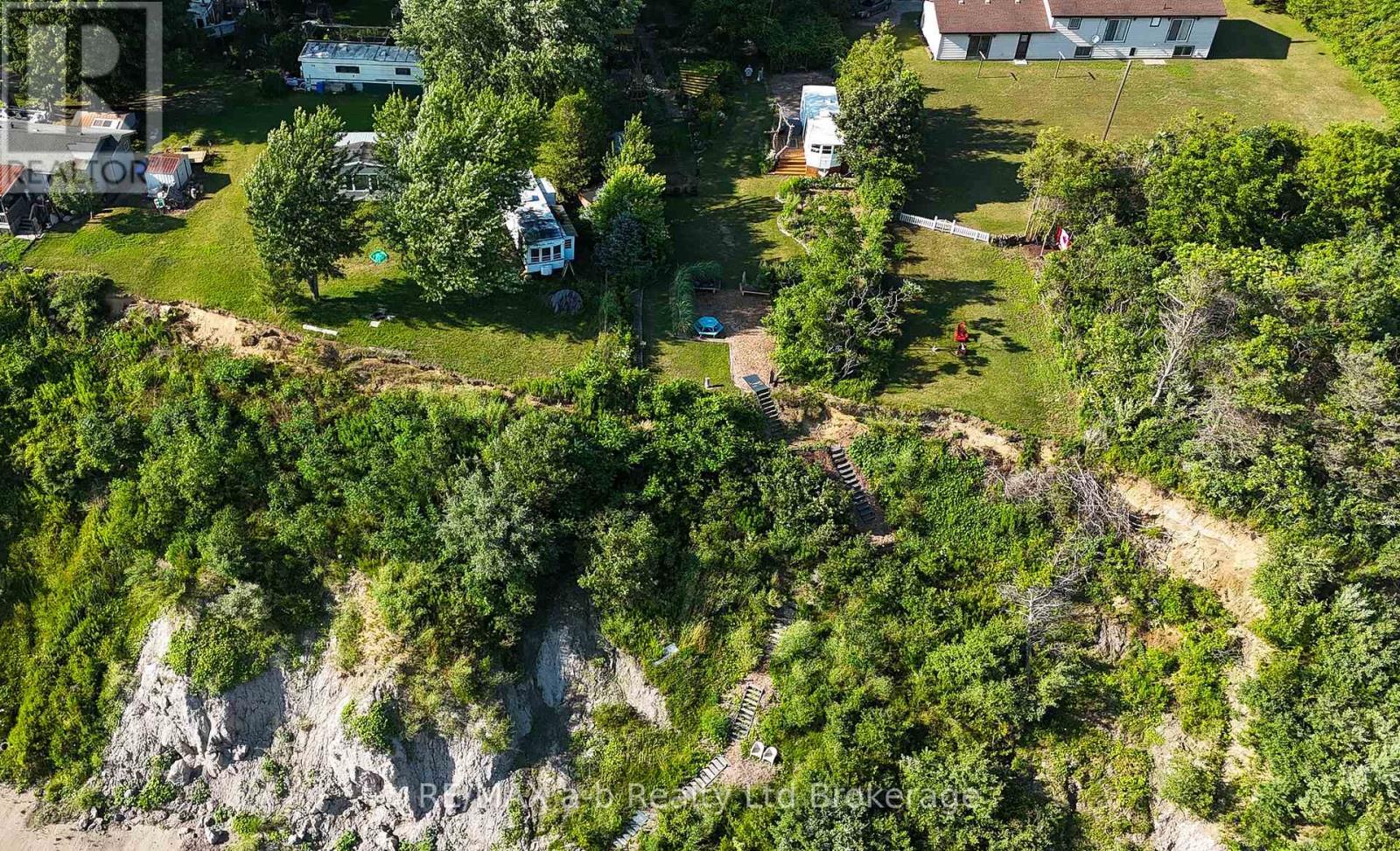 55424 LAKESHORE ROAD - 2