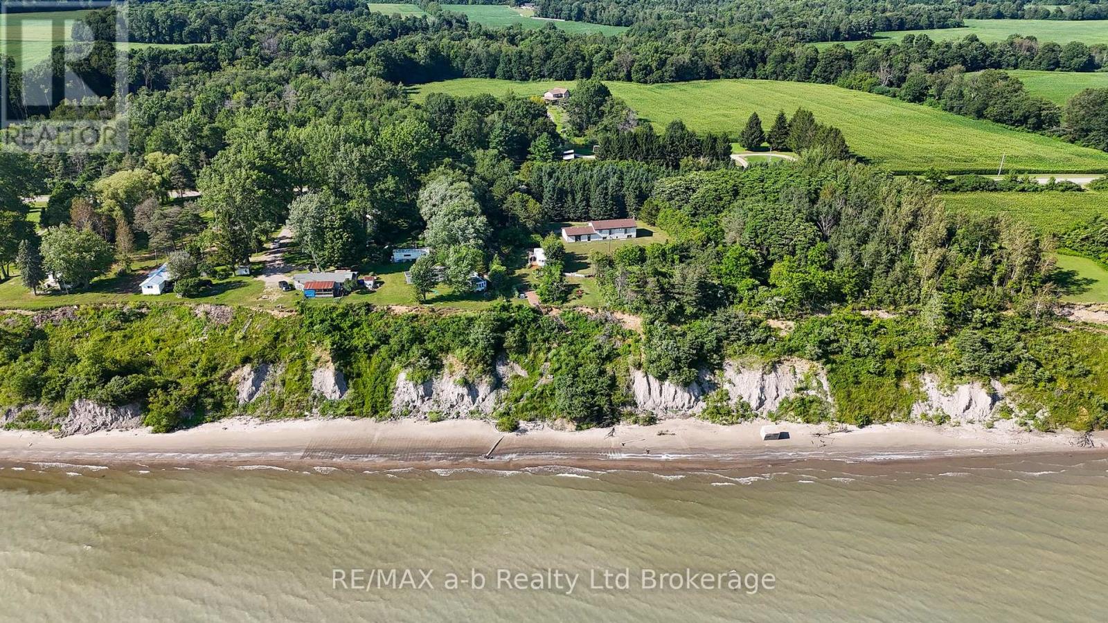 55424 LAKESHORE ROAD - 29