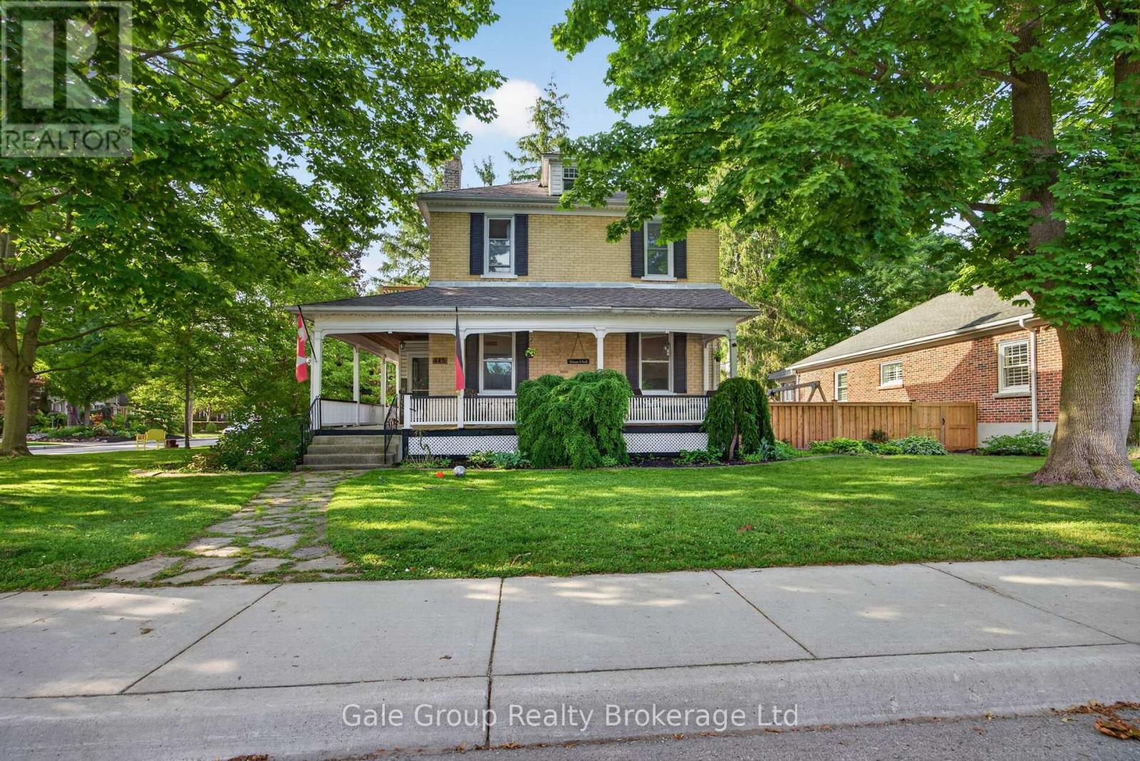 445 VINCENT STREET - 1