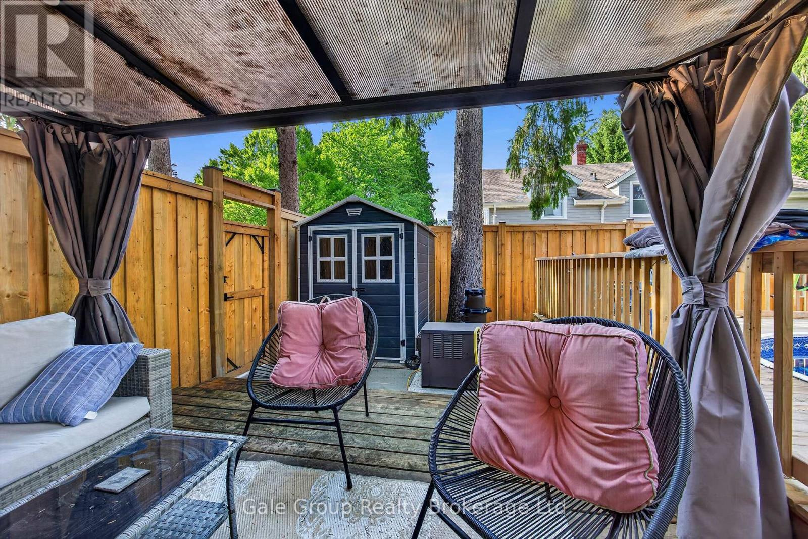 445 VINCENT STREET - 26