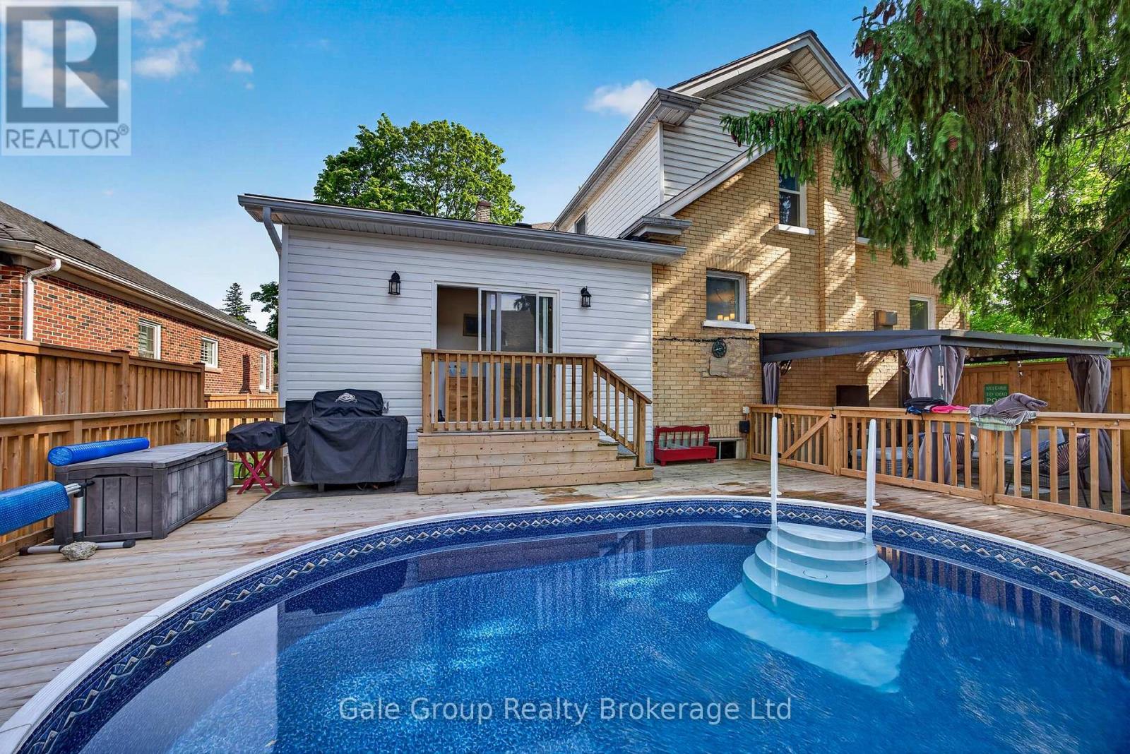 445 VINCENT STREET - 30