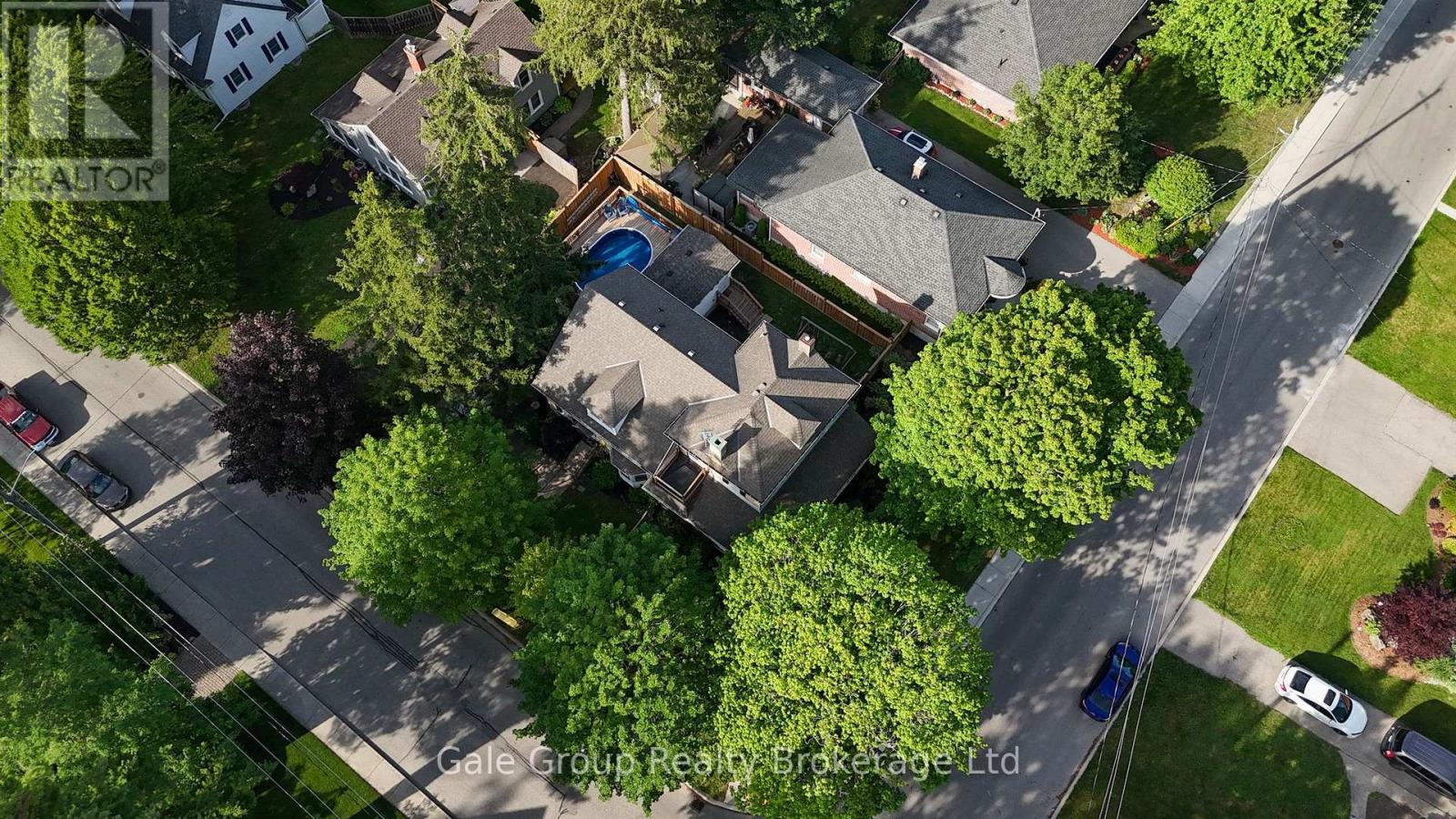 445 VINCENT STREET - 36