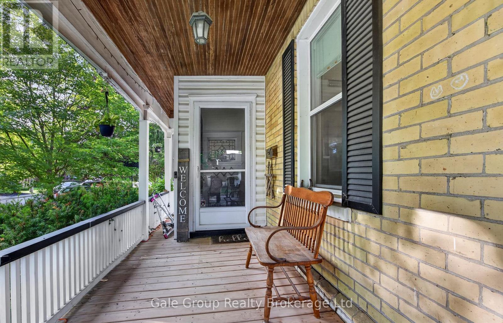 445 VINCENT STREET - 4