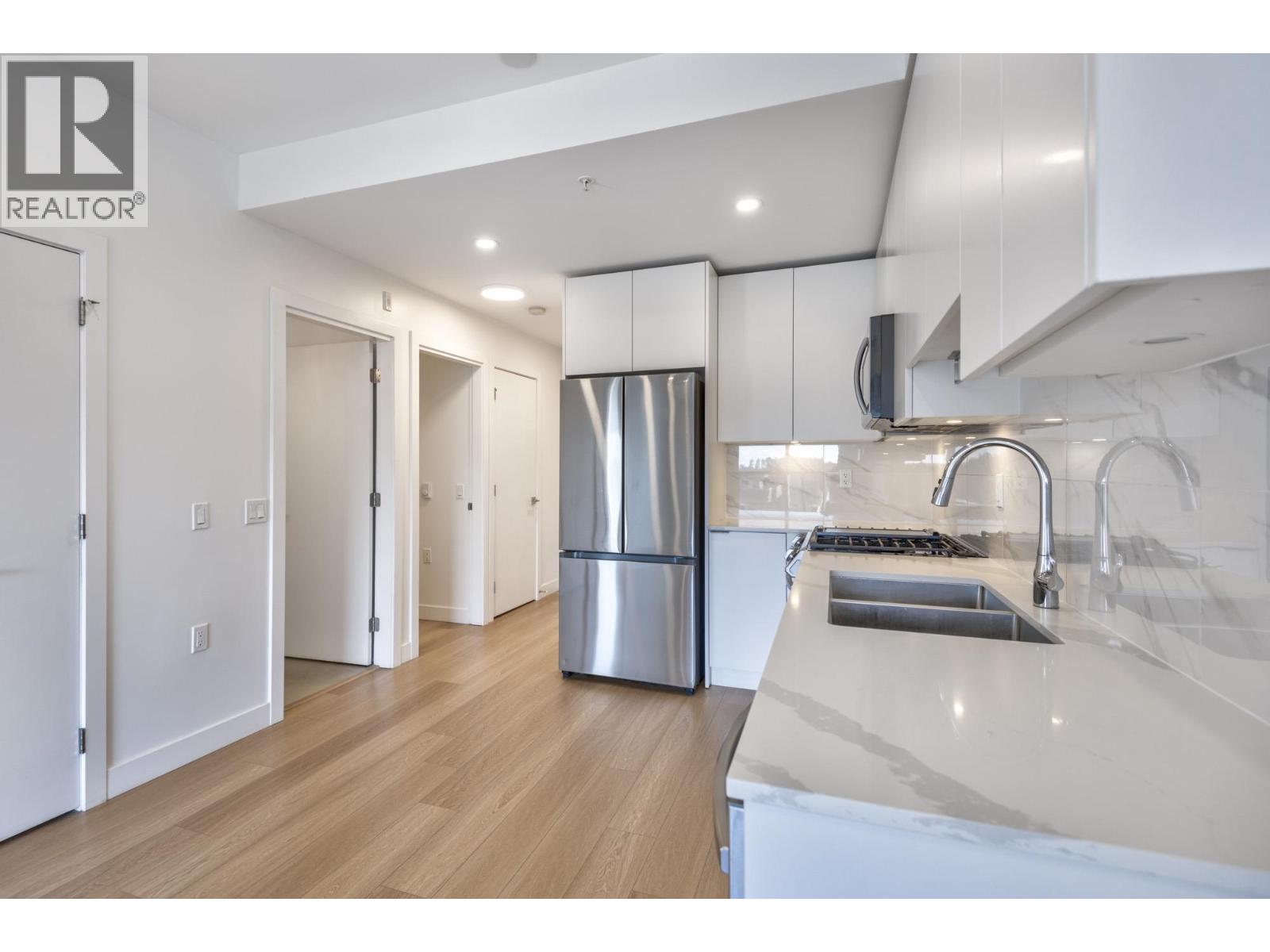 504 2331 KELLY AVENUE, Port Coquitlam