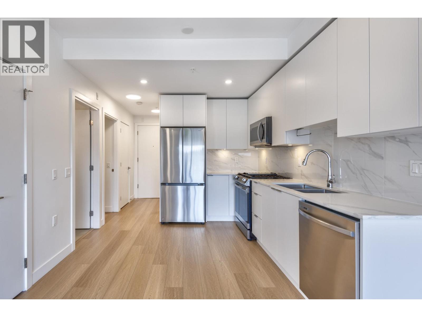 504 2331 KELLY AVENUE, Port Coquitlam
