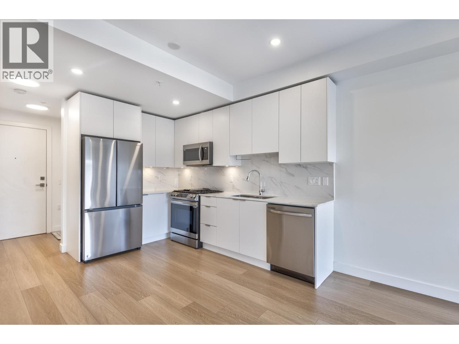 504 2331 KELLY AVENUE, Port Coquitlam