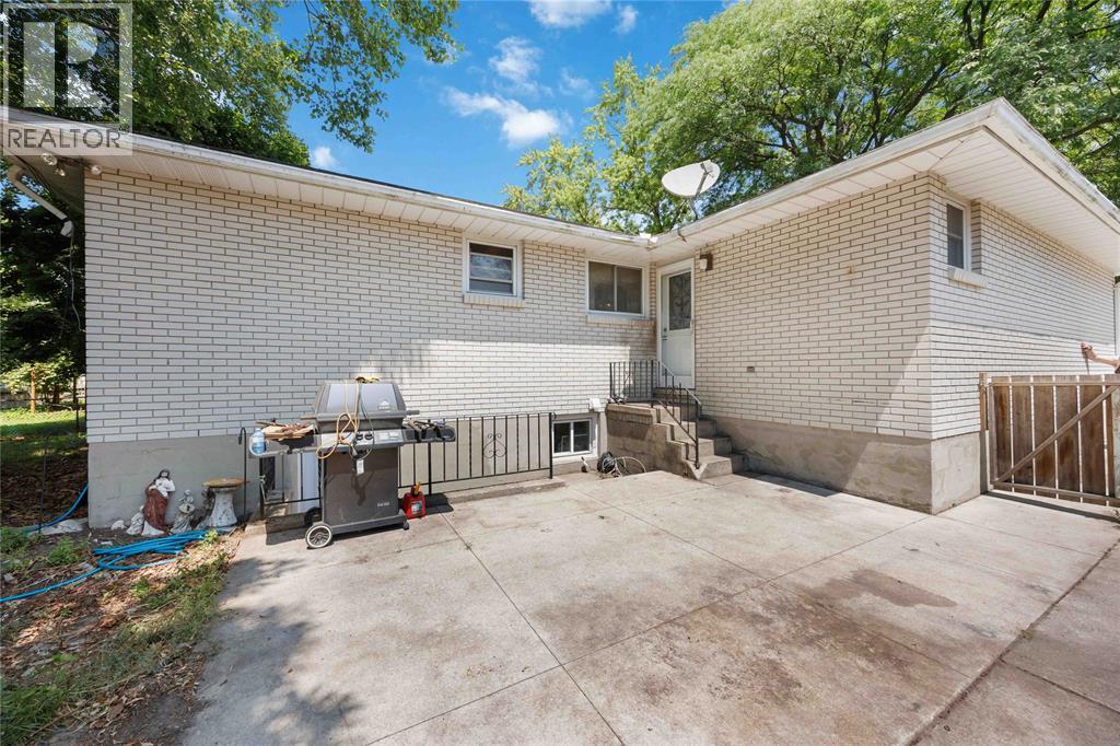 1091 INDIAN ROAD North - 28