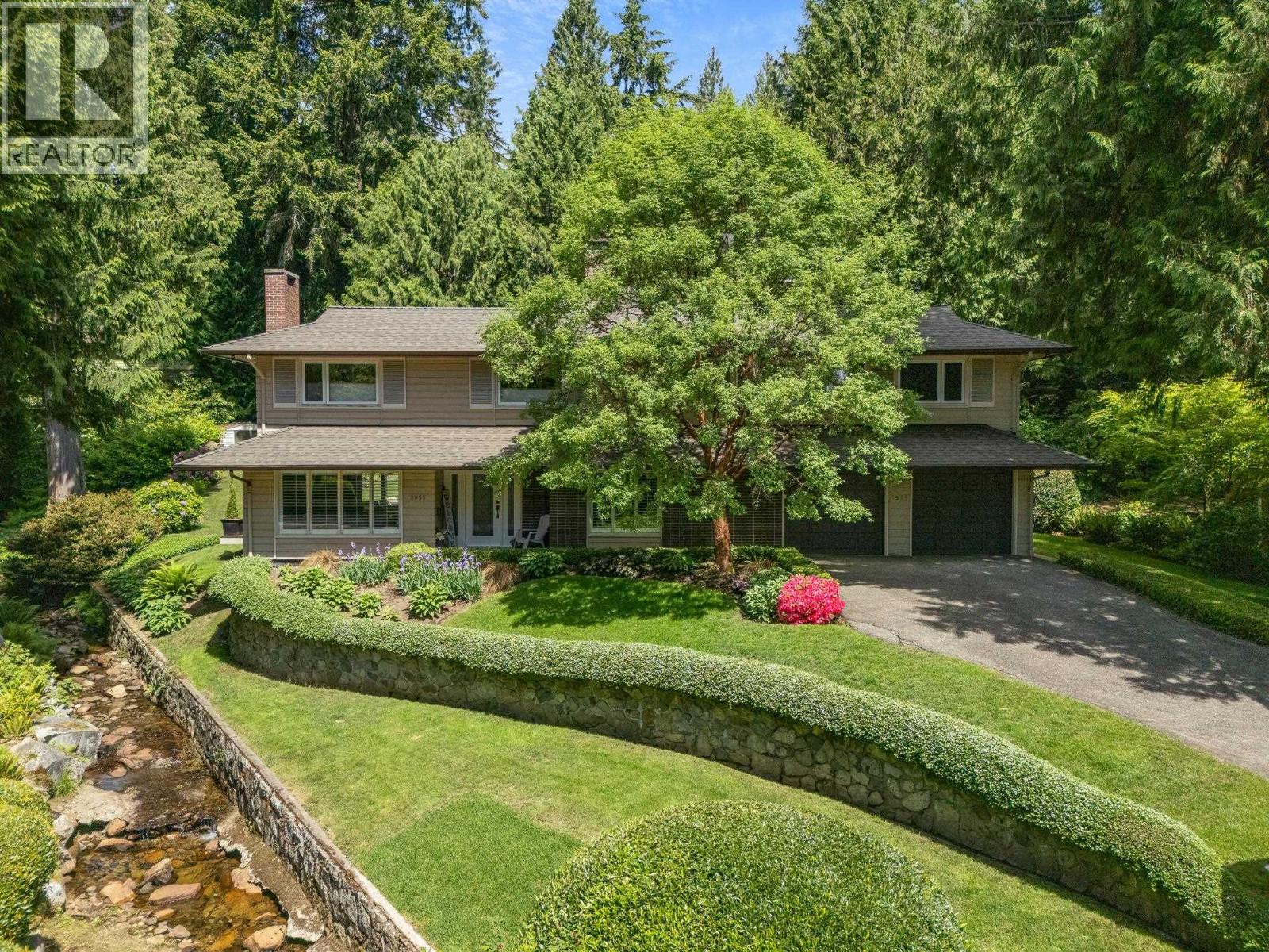3955 VIEWRIDGE PLACE, West Vancouver