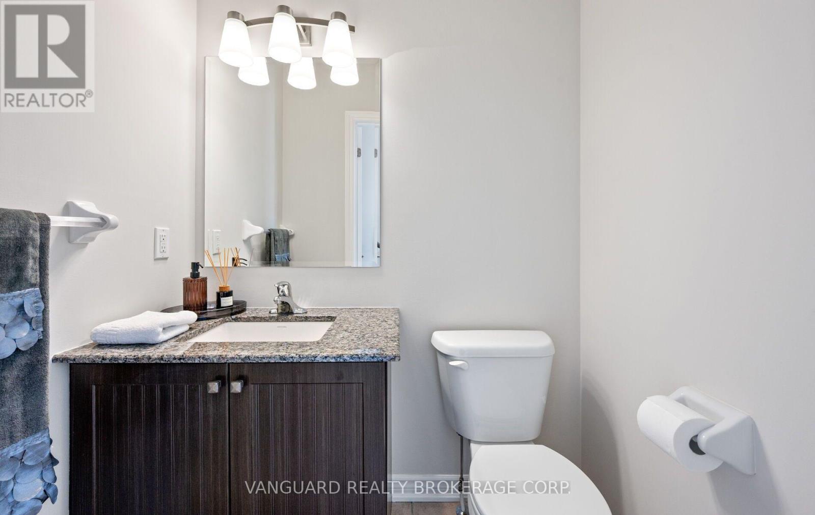 71 HAWKE CRESCENT - 20