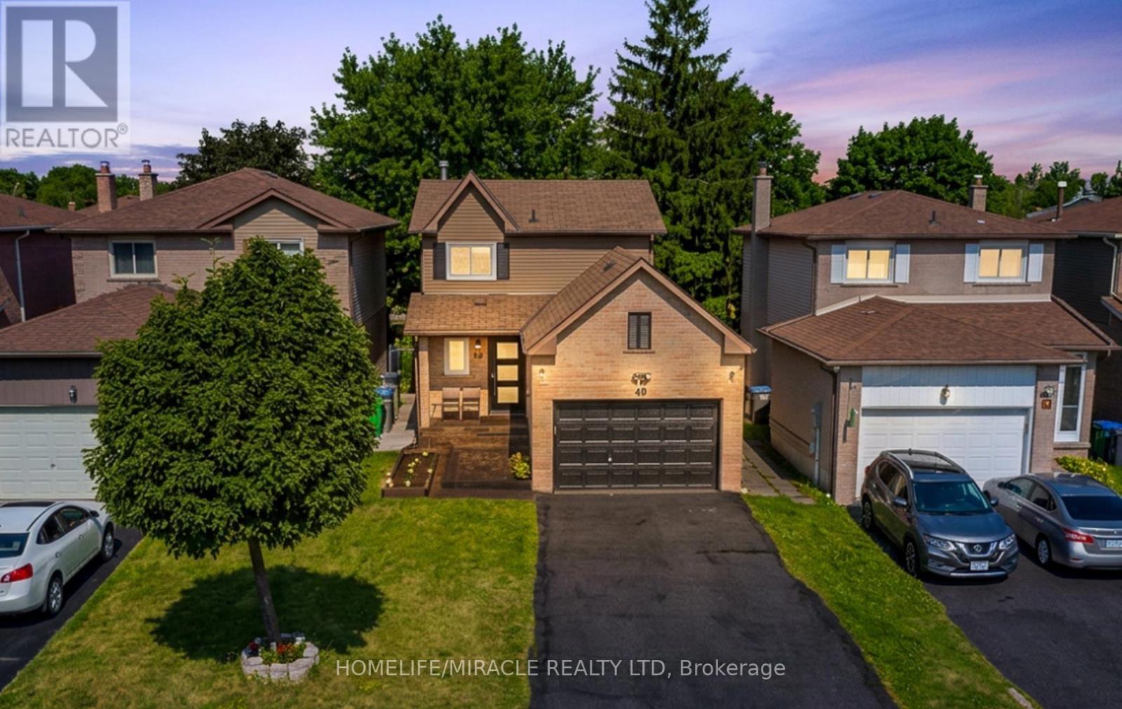 49 NEWBRIDGE CRESCENT - 1