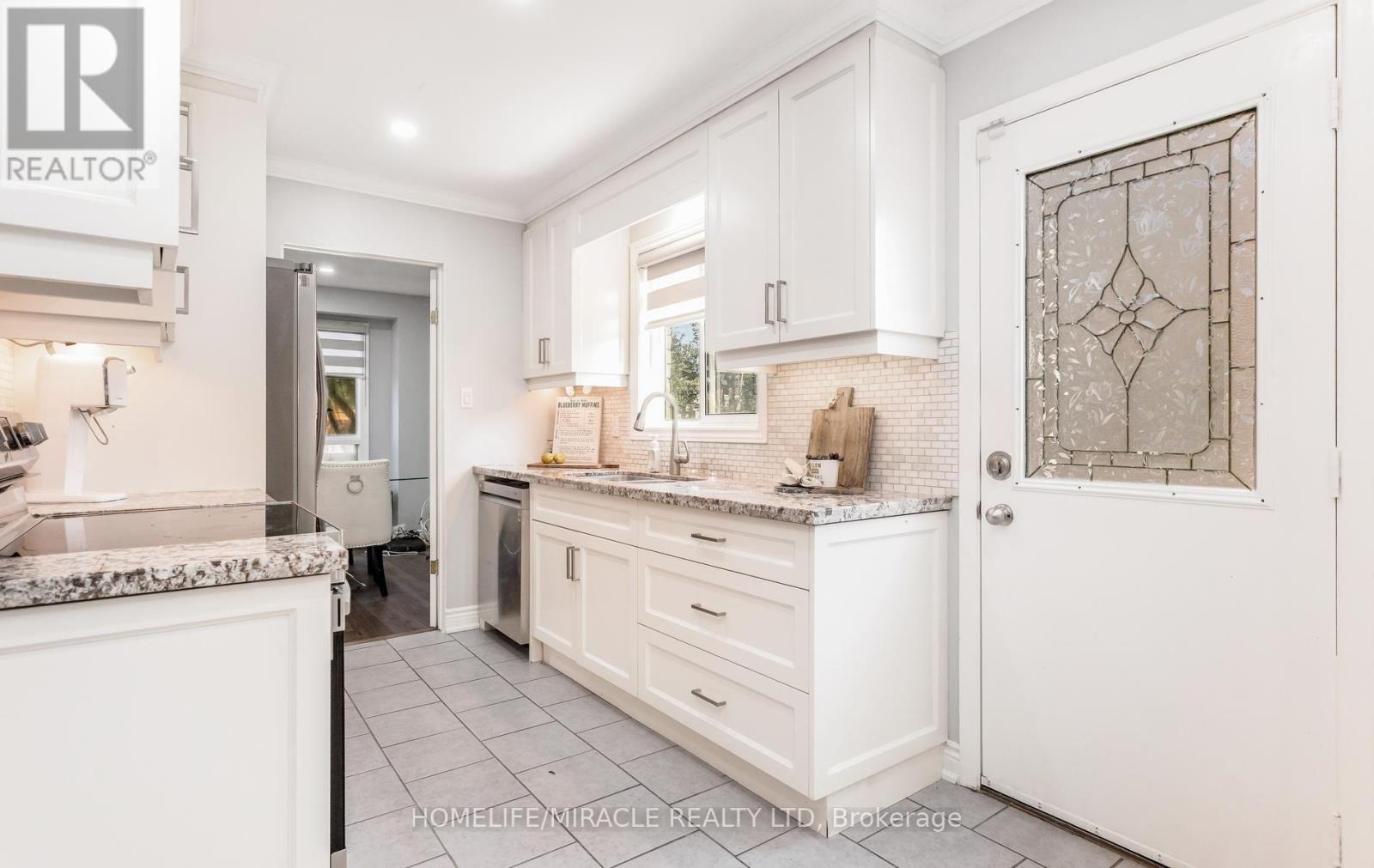 49 NEWBRIDGE CRESCENT - 16