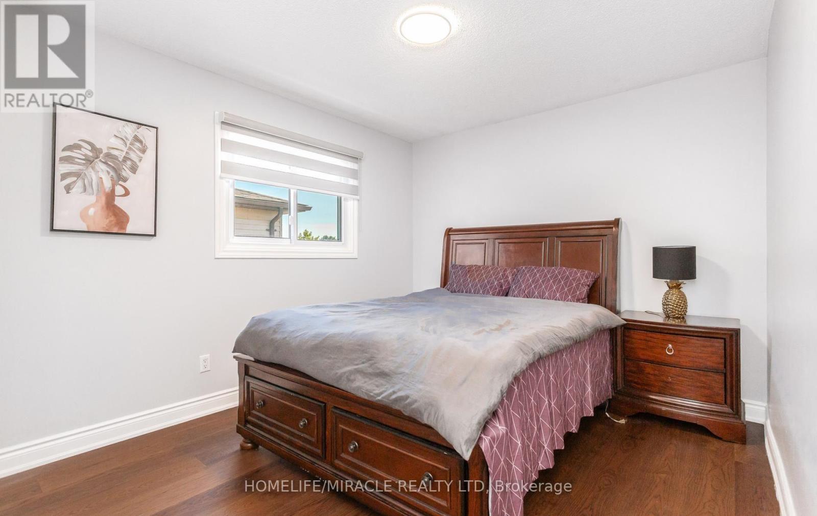 49 NEWBRIDGE CRESCENT - 29