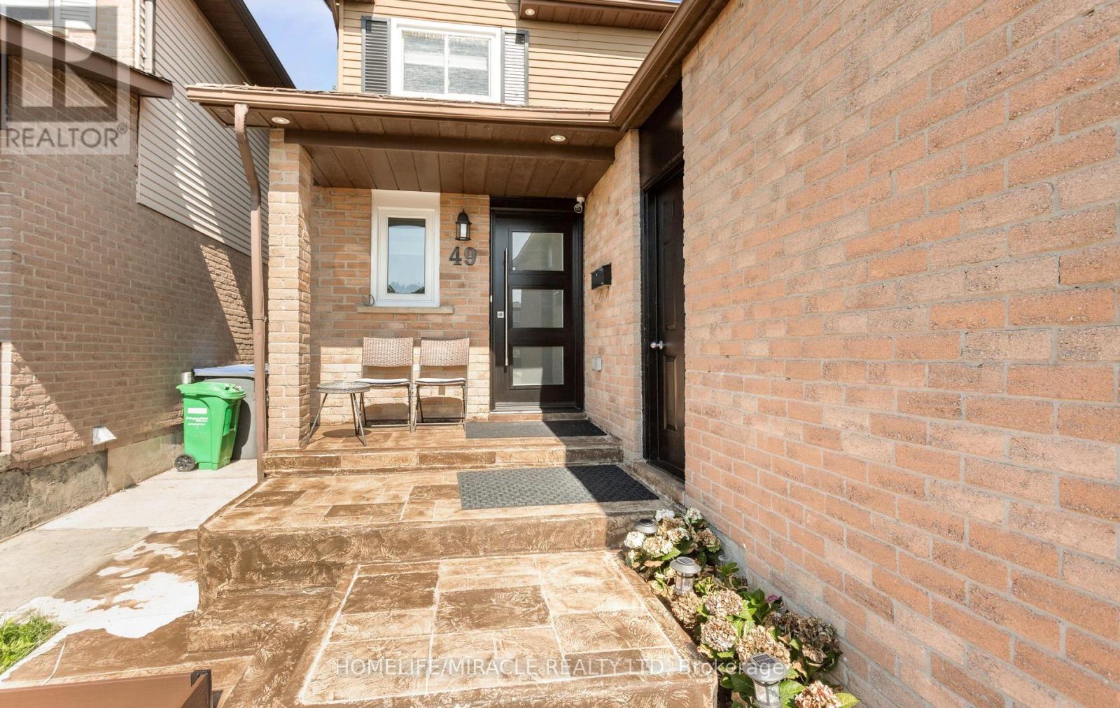 49 NEWBRIDGE CRESCENT - 3